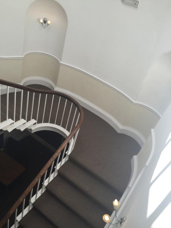 Mansfield Manor Hotel Ngoại thất bức ảnh